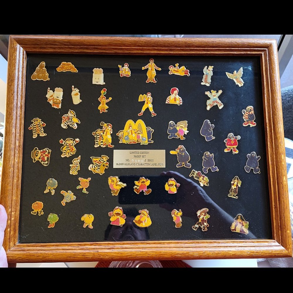 *RARE COLLECTIBLE 1 OF 2500* Vintage McDonald's Pins, Limited Edition #800/2500
